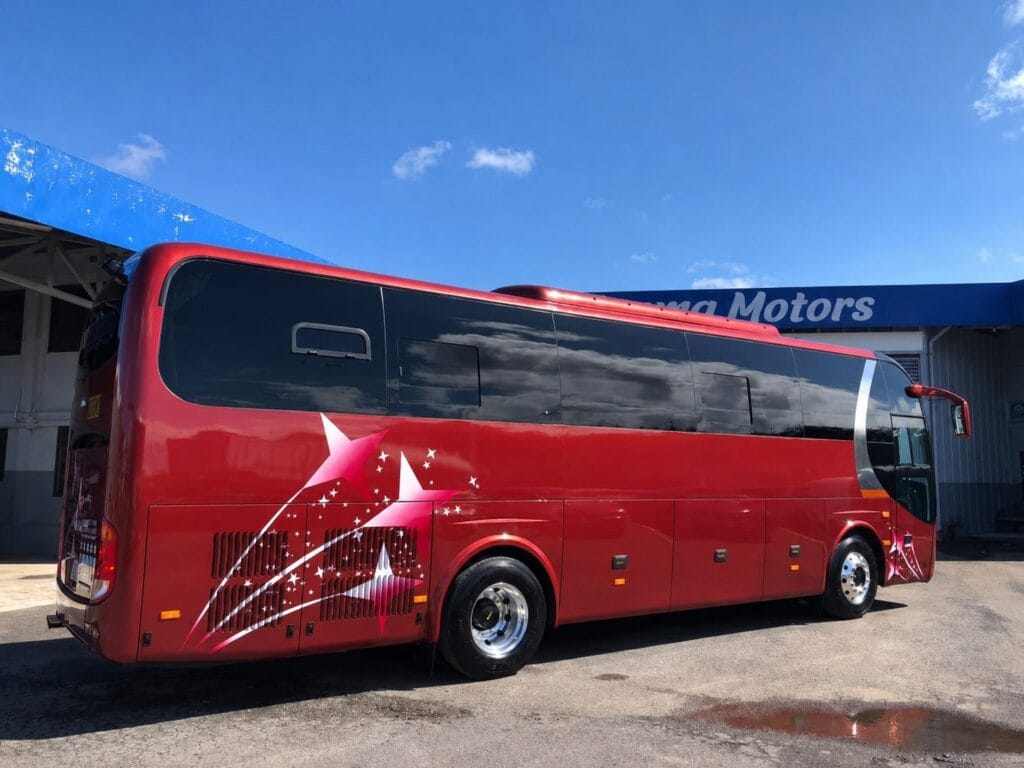 40-passenger coach for group airport transfers, Guanacaste