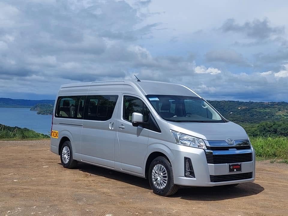 Toyota Hiace private airport transfer van, Guanacaste